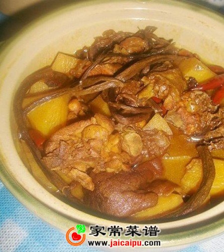 土豆茶树菇炖鸡