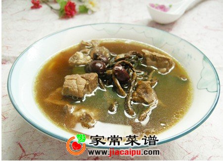 茶树菇焖排骨汤