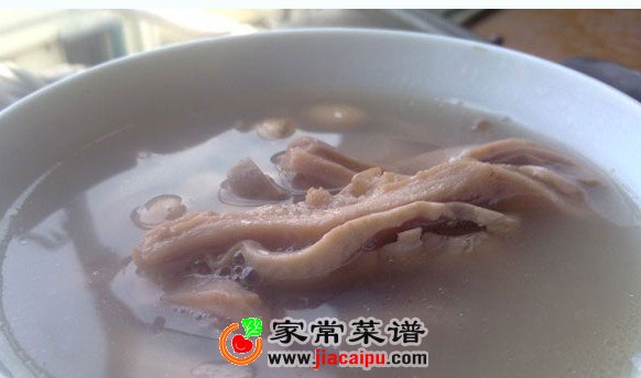 花生米猪肚汤
