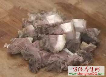 红焖羊肉的做法www.caidaoke.com