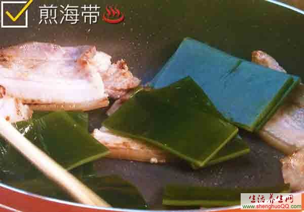 泡椒海带炒五花肉的做法