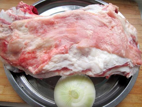 新疆美味孜然烤羊排-步骤1