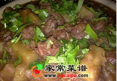 内蒙版的土豆炖牛肉