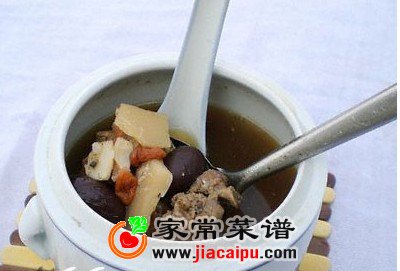 回族黑豆黄芪红枣牛肉汤