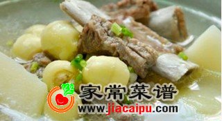 莲子土豆排骨汤