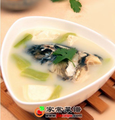 丝瓜豆腐鱼头汤