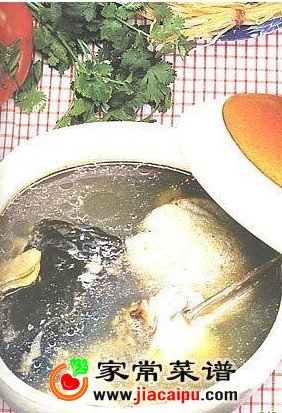 绿菊鱼头汤