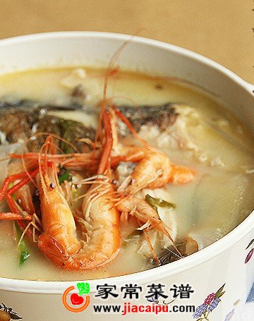 鲜虾鱼头汤