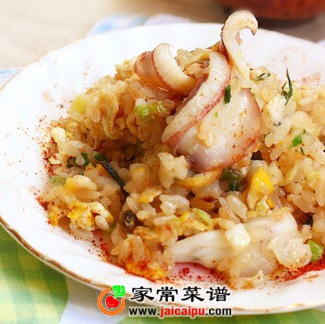 鲜鱿香葱蛋炒饭