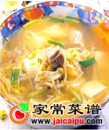 鸡肉鱼片枸杞豆腐汤